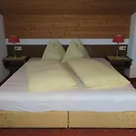 Guest house Sportpension Thayer Piesendorf