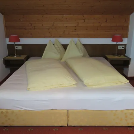 Konukevi Sportpension Thayer Piesendorf