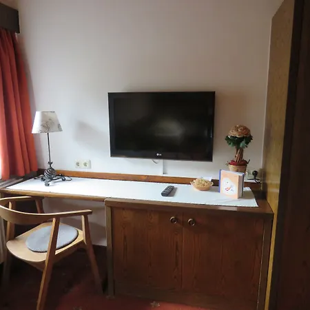 Konukevi Sportpension Thayer Piesendorf