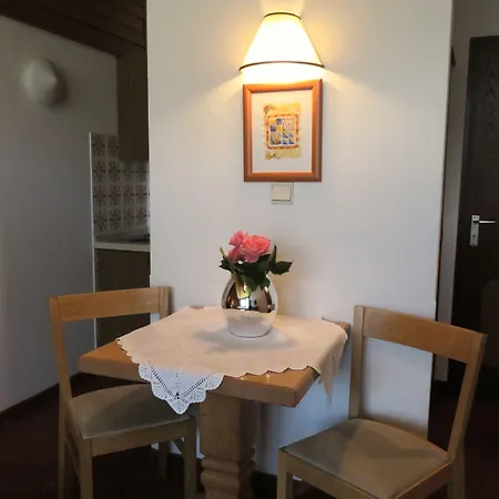 Konukevi Sportpension Thayer Piesendorf