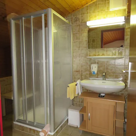 Konukevi Sportpension Thayer