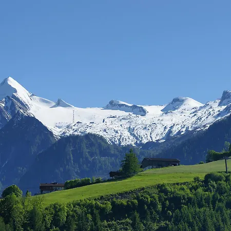 Sportpension Thayer Piesendorf