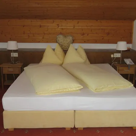 Sportpension Thayer Guest house 3*